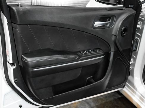 Used 2023 Dodge Charger SXT RWD image 40