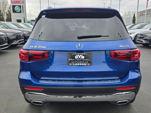 New 2026 Mercedes-Benz GLB 250 4MATIC image 5