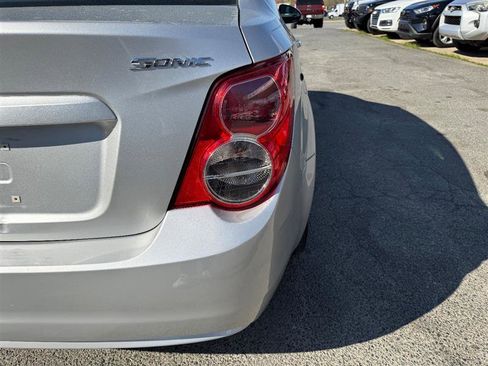 Used 2014 Chevrolet Sonic LS image 23