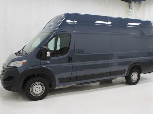 Used 2024 RAM ProMaster 3500 FWD image 2