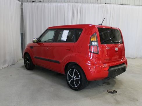 Used 2010 Kia Soul + w/ Audio Pkg FWD image 27