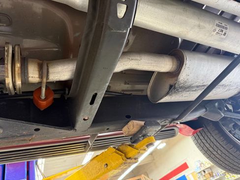 Used 2004 Chevrolet SSR w/ Preferred Equipment Group RWD image 36