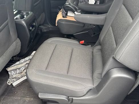 Used 2024 Chevrolet Traverse LT w/ LPO, Floor Liner Package AWD/4WD image 8