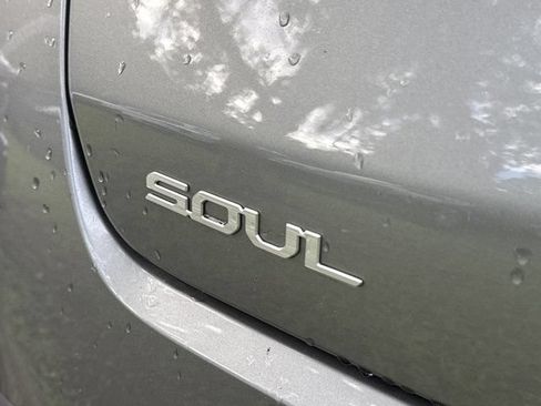 Used 2025 Kia Soul EX FWD image 10