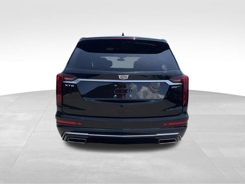 Used 2025 Cadillac XT6 Luxury FWD image 28