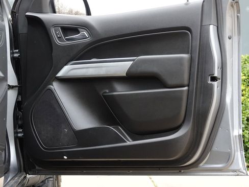 Used 2018 Chevrolet Colorado ZR2 image 38