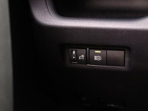 Certified 2025 Toyota RAV4 XLE image 21