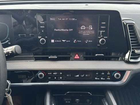 Used 2023 Kia Sportage LX image 15