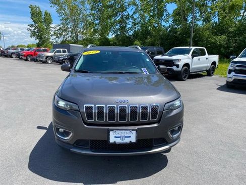 Used 2019 Jeep Cherokee Limited AWD/4WD image 19