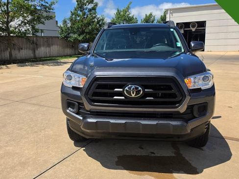Used 2021 Toyota Tacoma SR AWD/4WD image 8