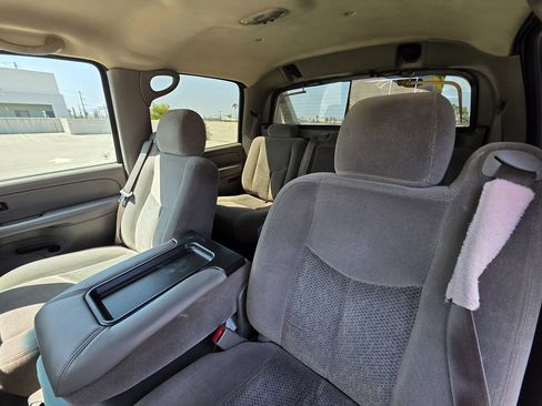 Used 2005 Chevrolet Avalanche Z71 w/ Preferred Equipment Group image 14