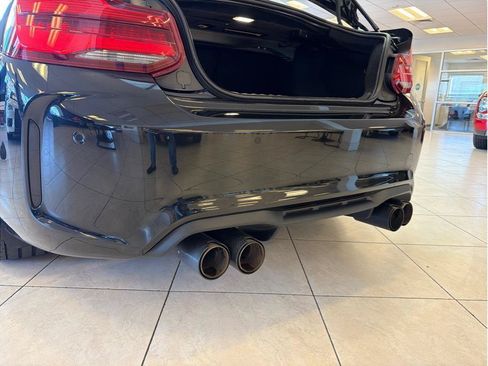 Used 2018 BMW M2 RWD image 31