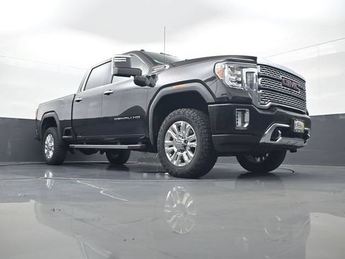 Used 2020 GMC Sierra 2500 Denali w/ Denali Ultimate Package AWD/4WD image 23