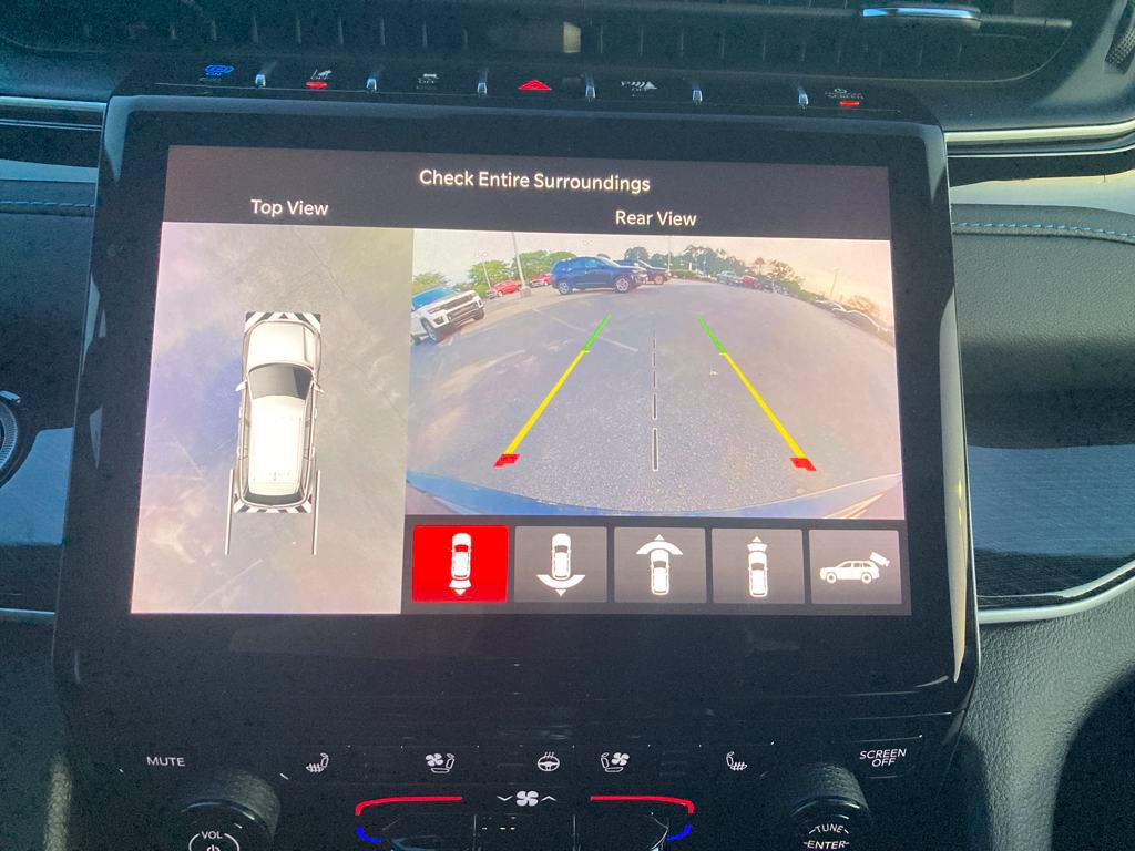 New 2024 Jeep Grand Cherokee Trailhawk w/ Advanced Protech Group II AWD/4WD image 22