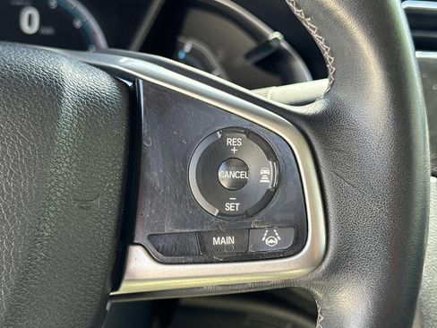 Used 2018 Honda Civic Touring image 6