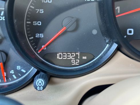 Used 2015 Porsche Panamera 4 image 7