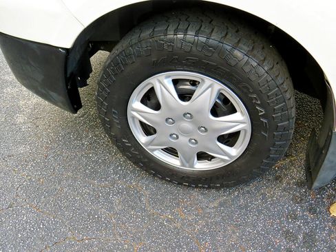 Used 2018 Nissan NV 1500 S w/ Rear Door Glass Package image 11