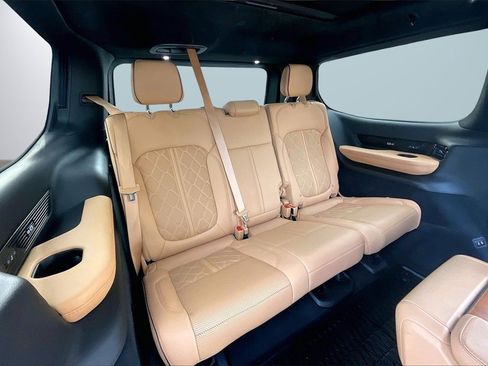 Used 2022 Jeep Grand Wagoneer Series III image 27