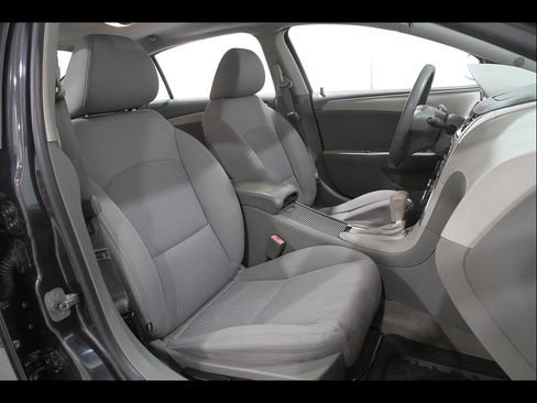 Used 2011 Chevrolet Malibu LS FWD image 12