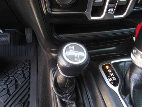 Used 2022 Jeep Wrangler Unlimited Sport image 20