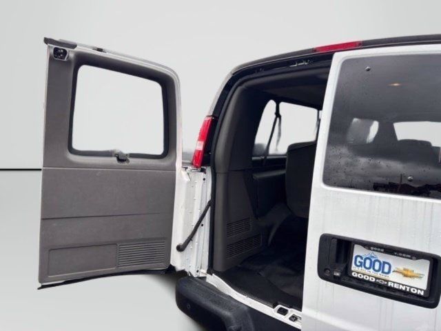 Used 2023 Chevrolet Express 3500 LS RWD image 29