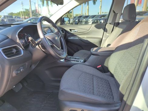 Used 2022 Chevrolet Equinox LT image 9