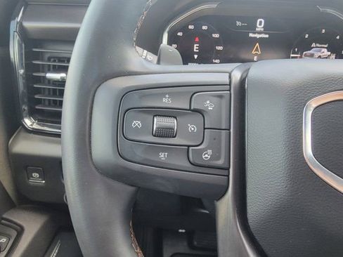 Used 2025 GMC Sierra 1500 AT4 w/ Technology Package AWD/4WD image 22