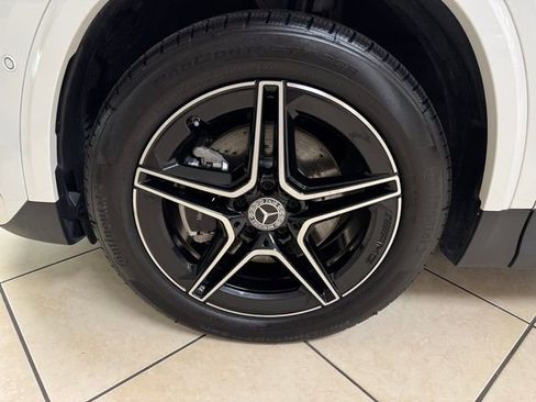 Used 2025 Mercedes-Benz GLA 250 image 24