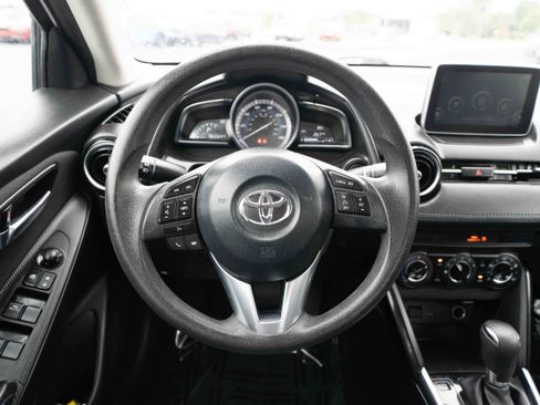 Used 2017 Toyota Yaris iA FWD image 21