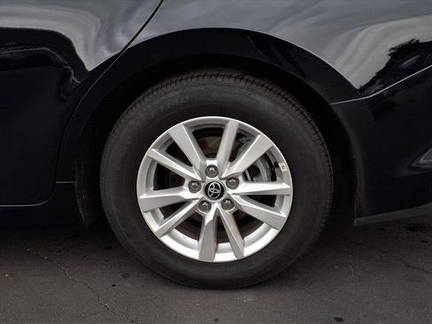 Certified 2025 Toyota Camry LE image 4