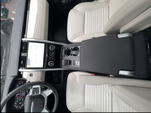 Used 2025 Land Rover Discovery S AWD/4WD image 41