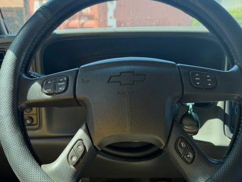 Used 2005 Chevrolet Silverado 2500 LT w/ Heavy-Duty Power Package AWD/4WD image 22