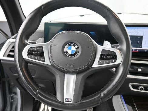 Used 2024 BMW X5 xDrive40i w/ M Sport Package AWD/4WD image 11
