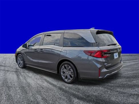 Used 2025 Honda Odyssey Touring image 6