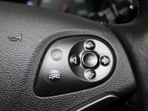 Used 2017 Chevrolet Impala LT FWD image 19