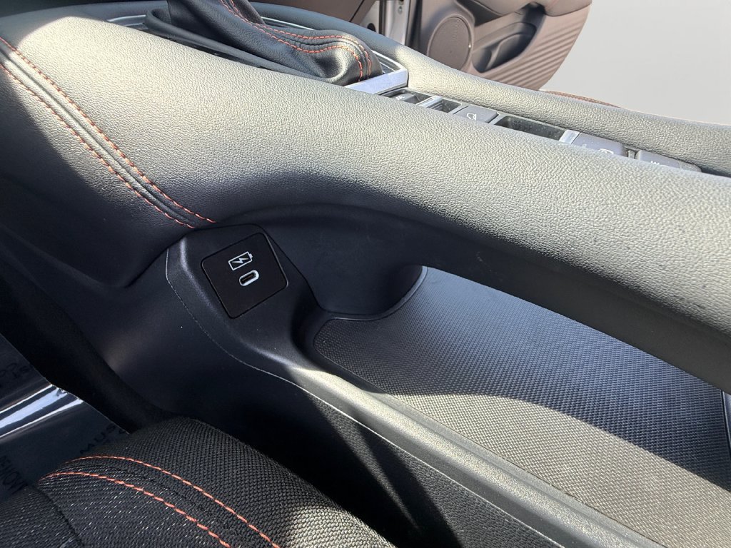 Certified 2025 Honda HR-V Sport image 18