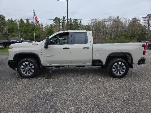 New 2026 Chevrolet Silverado 2500 Custom w/ Custom Convenience Package AWD/4WD image 4