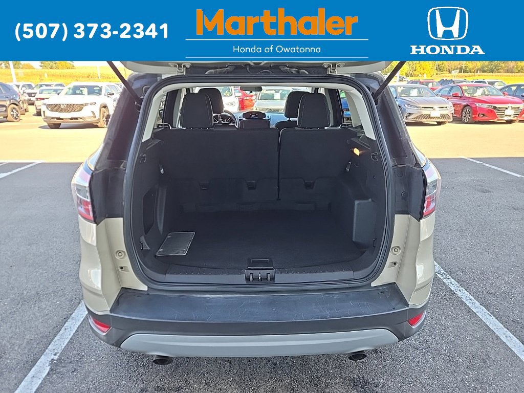 Used 2017 Ford Escape SE w/ SE Cold Weather Package AWD/4WD image 15