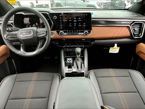 New 2025 GMC Canyon AT4 image 5