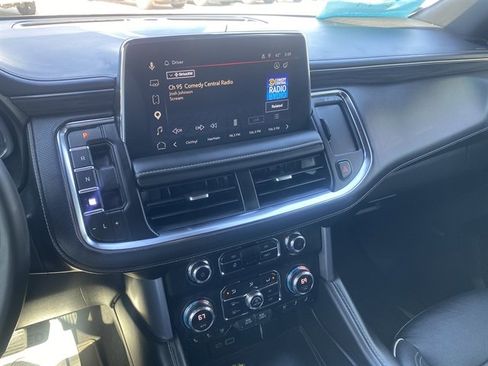 Used 2023 GMC Yukon SLT w/ SLT Premium Package image 29