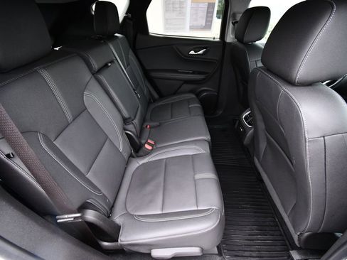 Used 2024 Chevrolet Blazer RS w/ Driver Confidence II Package FWD image 19