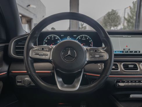 Certified 2023 Mercedes-Benz GLS 580 4MATIC image 9