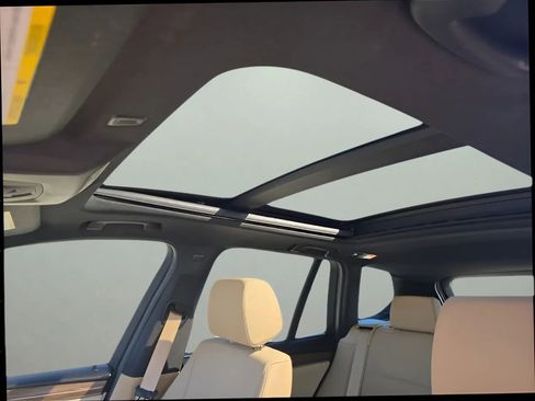 Used 2017 BMW X3 xDrive28i image 10