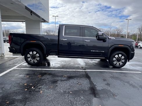 Certified 2024 GMC Sierra 2500 Denali w/ Technology Package image 8