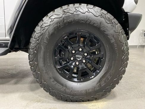 Used 2024 Ford Bronco Raptor AWD/4WD image 32