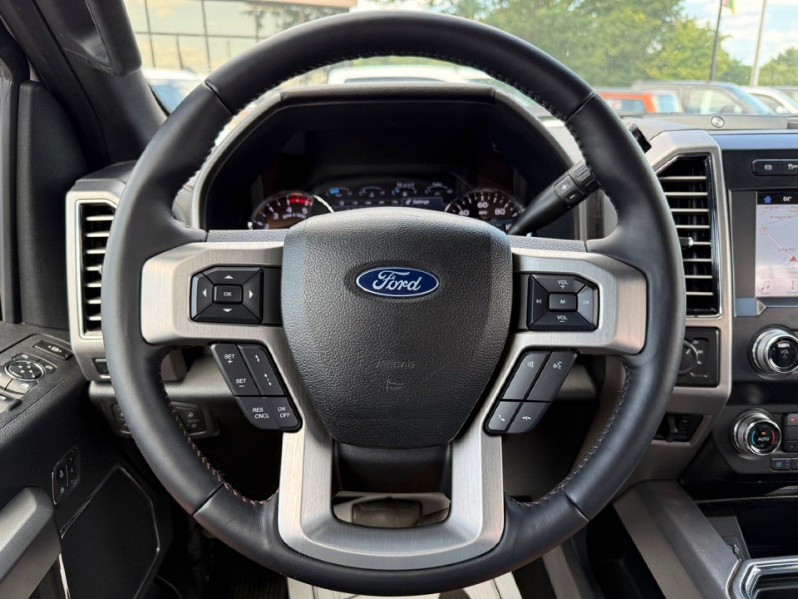 Used 2019 Ford F350 Platinum w/ Platinum Ultimate Package AWD/4WD image 23