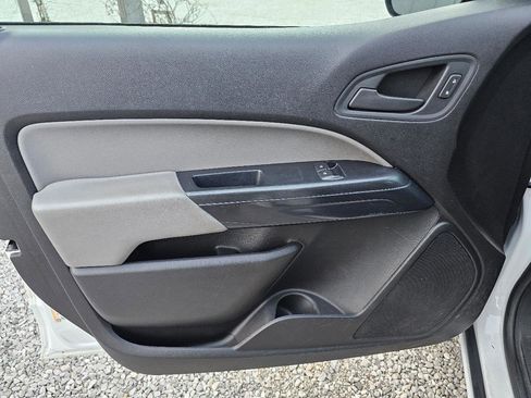 Used 2019 Chevrolet Colorado W/T w/ WT Convenience Package image 16