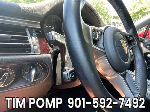 Used 2020 Porsche Macan w/ Premium Package Plus AWD/4WD image 25