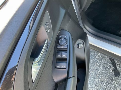 Used 2023 Chevrolet TrailBlazer RS w/ Sun and Liftgate Package image 8