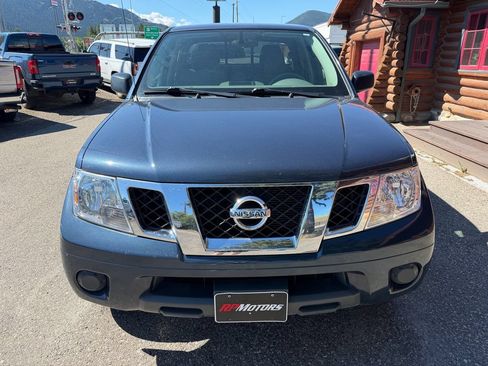 Used 2019 Nissan Frontier SV AWD/4WD image 3